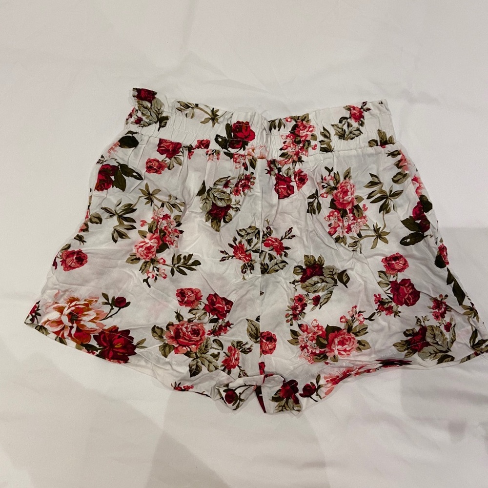 Shorts - Picture 2 of 2